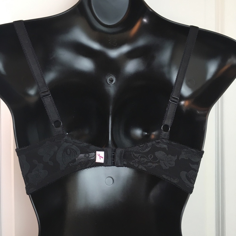 Wacoal Breast cancer awareness wire-free bra - Picture 3 of 6